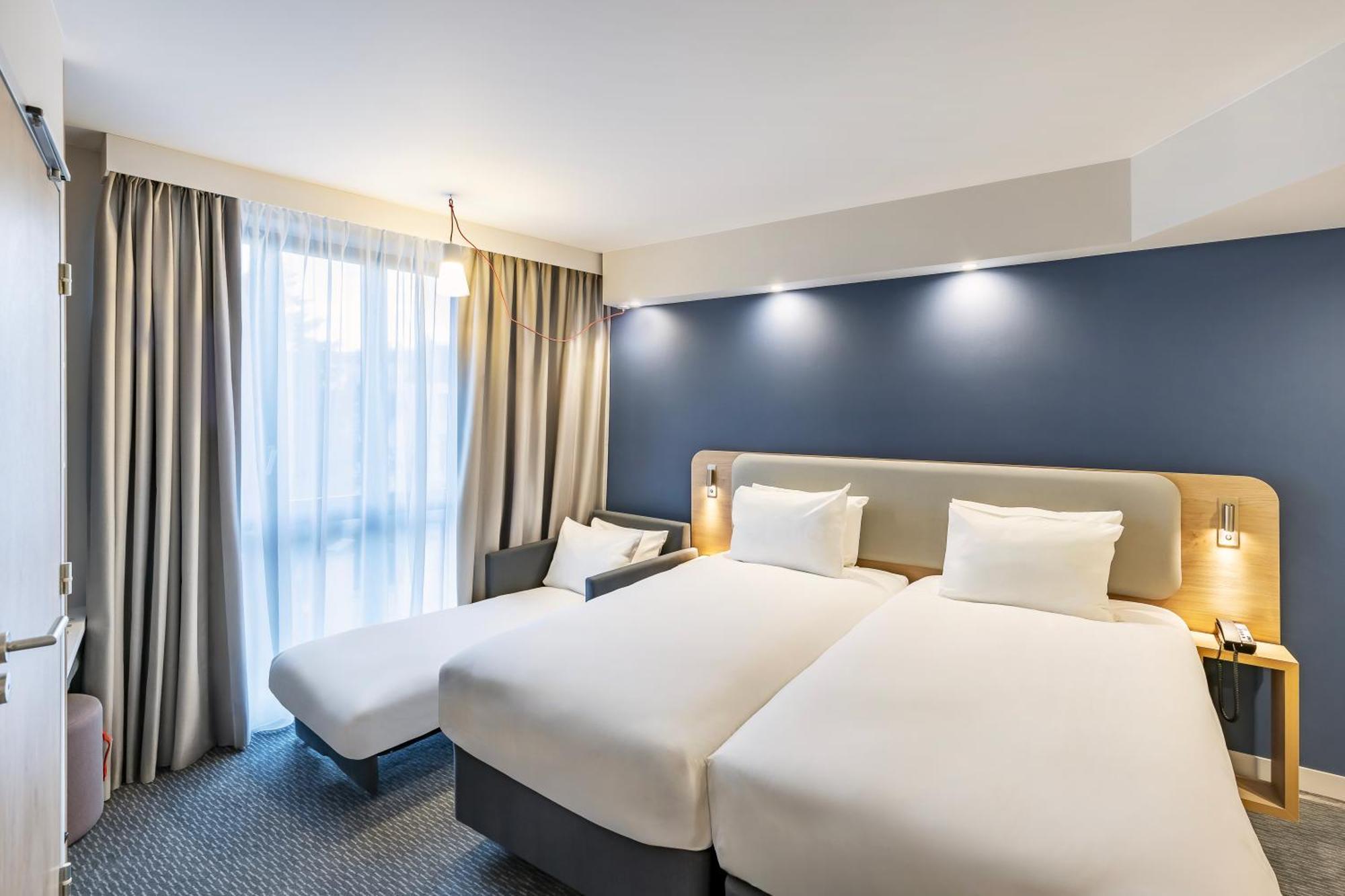 Hotel Express Paris - By Ihg *
