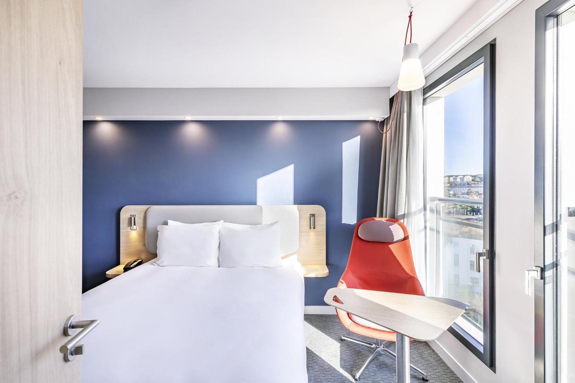 Express Paris - By Ihg *